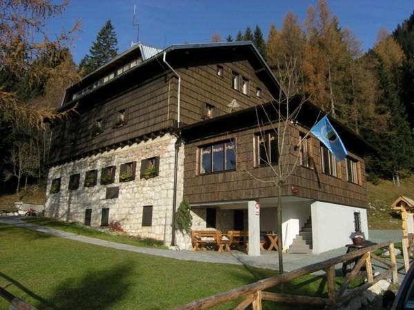 valvasorjev dom pod stolom-pd radovljica m